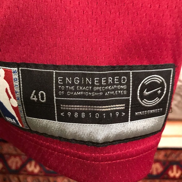 Lebron jersey from 2017 - Picture 2 of 4